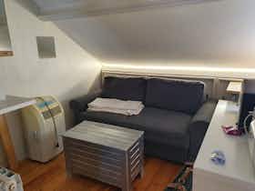 Studio for rent for €550 per month in Uccle, Chaussée d'Alsemberg
