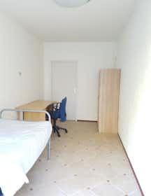 Private room for rent for €525 per month in Rotterdam, Zoutziedersstraat