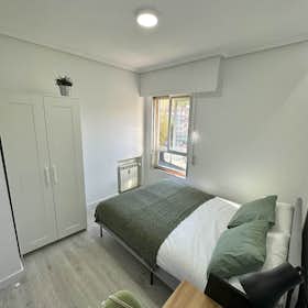 Private room for rent for €609 per month in Getafe, Avenida de España