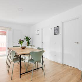 Private room for rent for €600 per month in Getafe, Avenida General Palacio