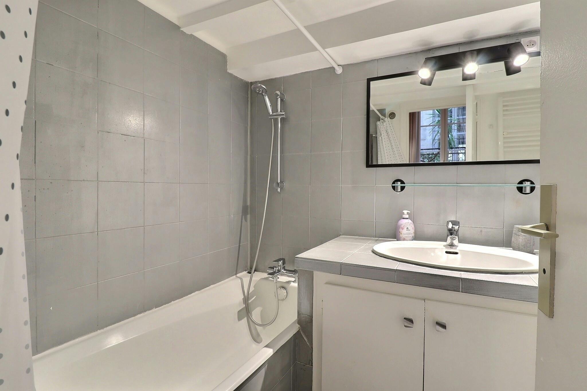 Apartment Paris, 20m² — photo 63