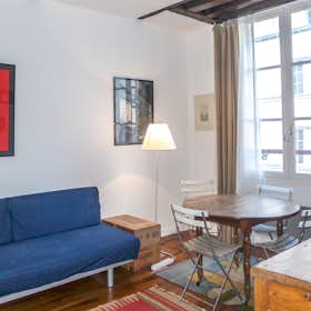 Apartment for rent for €2,080 per month in Paris, Rue André Mazet