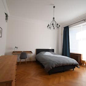 Private room for rent for €850 per month in Schaerbeek, Auguste Reyerslaan