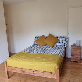 Private room for rent for €1,200 per month in Dublin, Shanard Road