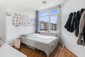 Private room for rent for €750 per month in The Hague, Van Musschenbroekstraat