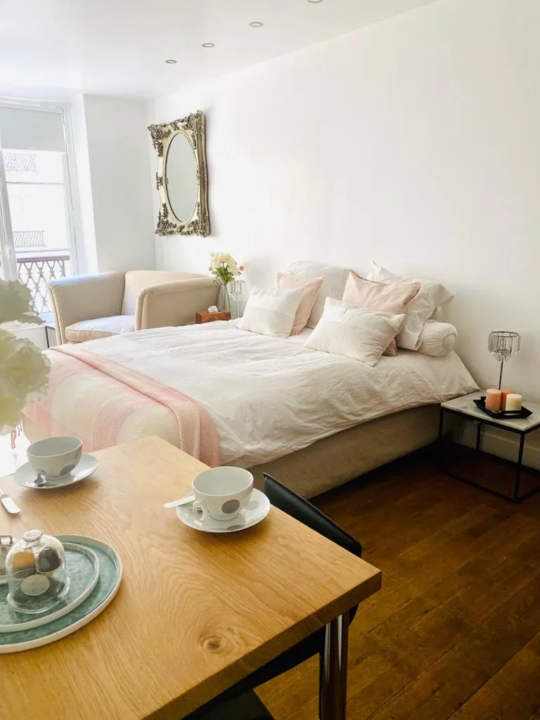 Apartment in Rue des Petites Écuries, Paris (1350289) ROOM
