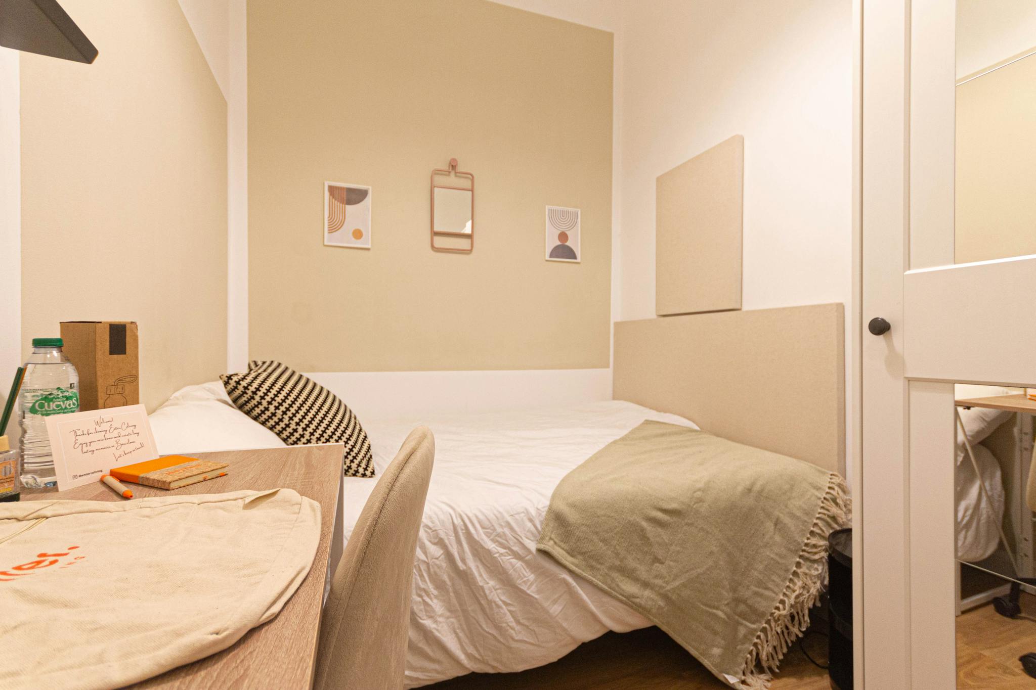 Carrer de Sant Pau, Barcelona preview