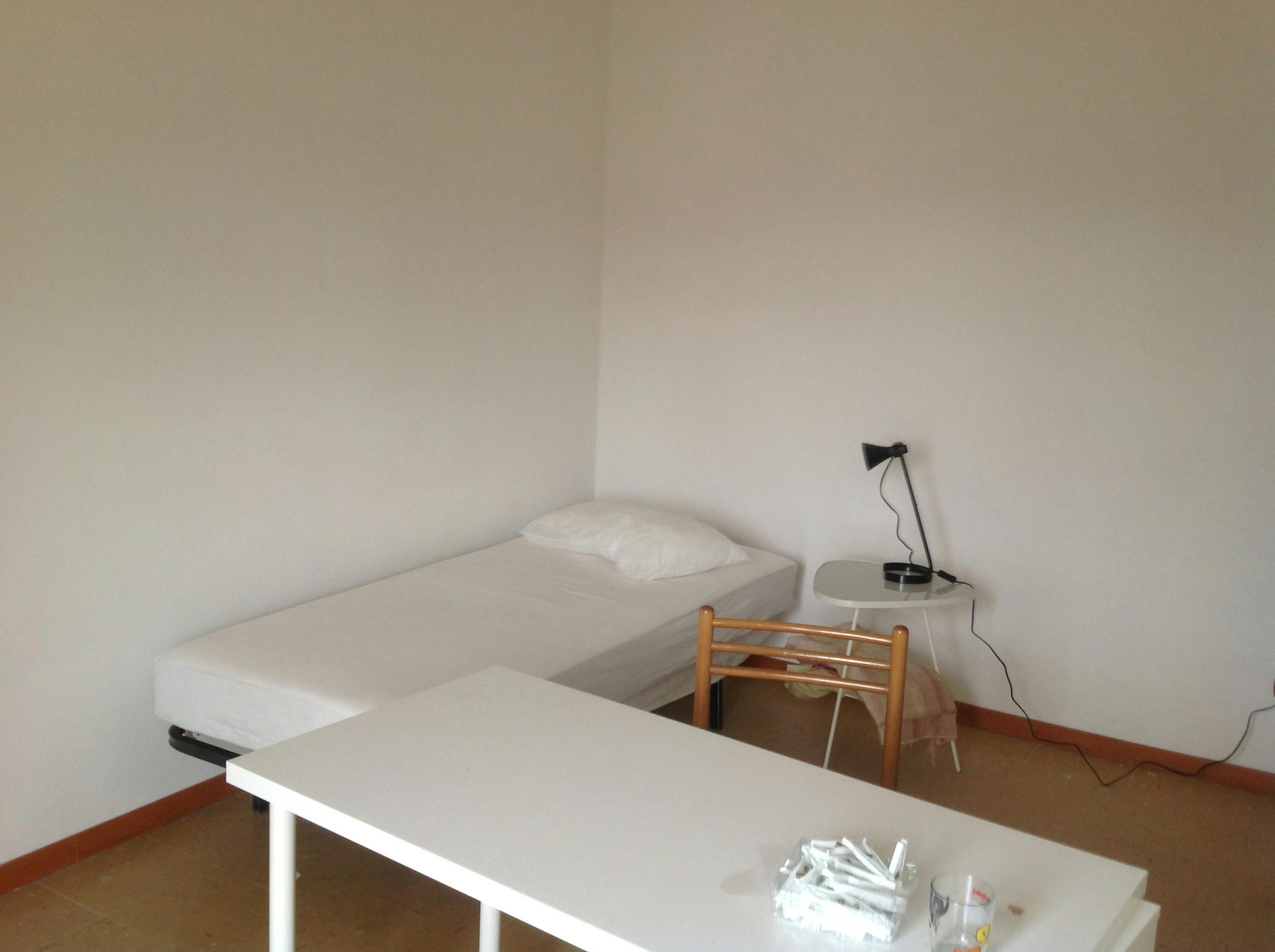 Private room for rent for €300 per month in Terni, Viale dell'Annunziata