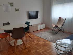 Apartment for rent for €1,400 per month in Porto, Travessa de São Brás