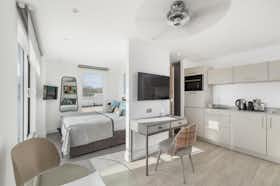 Studio for rent for £4,037 per month in Brighton, Queen Square