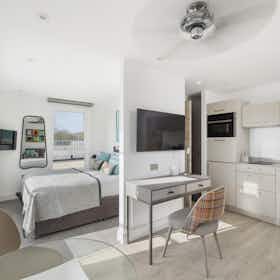 Studio for rent for £4,069 per month in Brighton, Queen Square