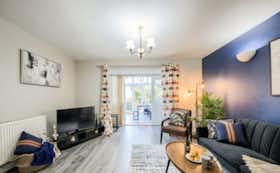Casa in affitto a 4.706 £ al mese a Bedworth, Orchard Street