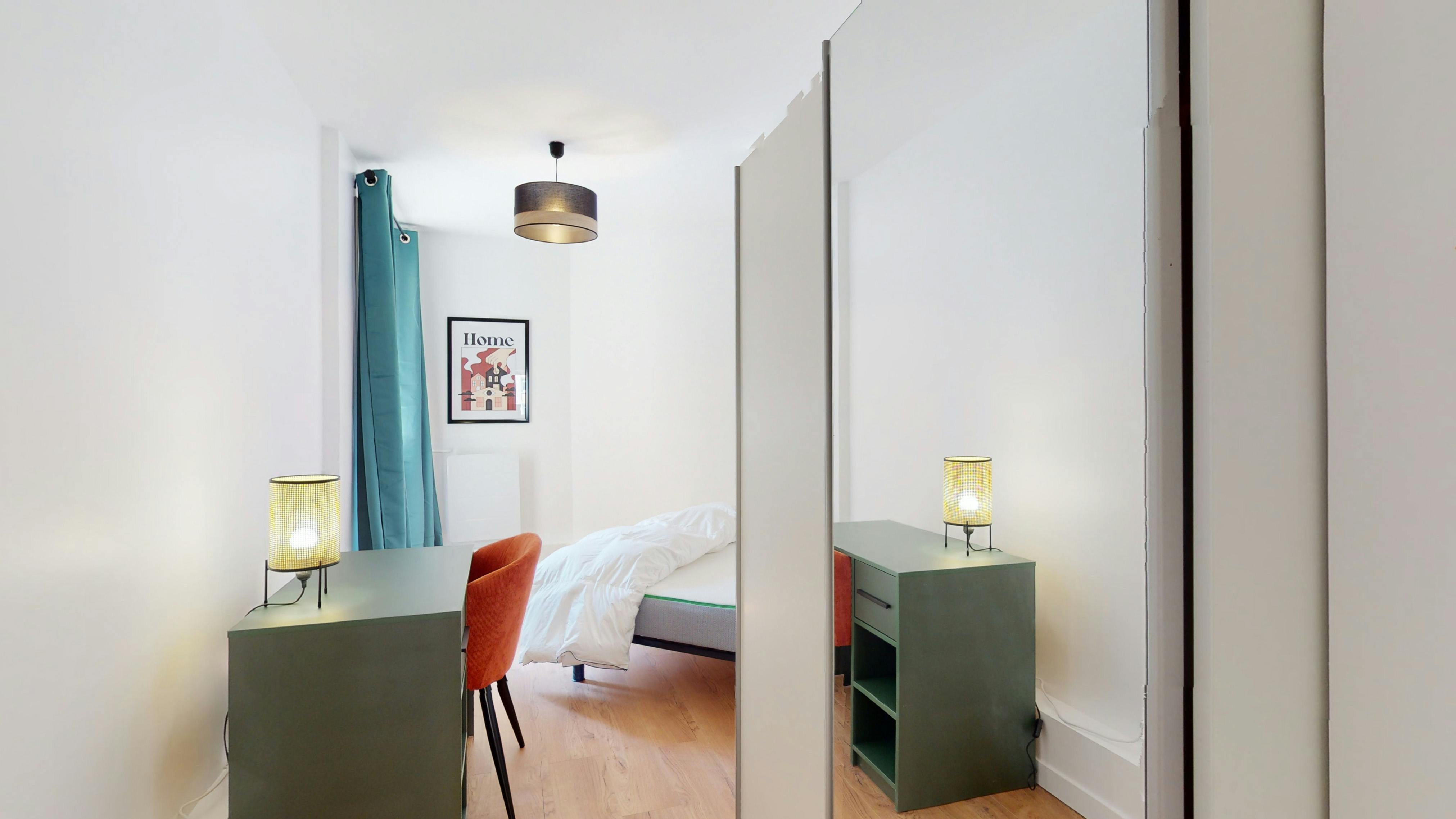 Rue Emile Zola, Asnières-sur-Seine preview