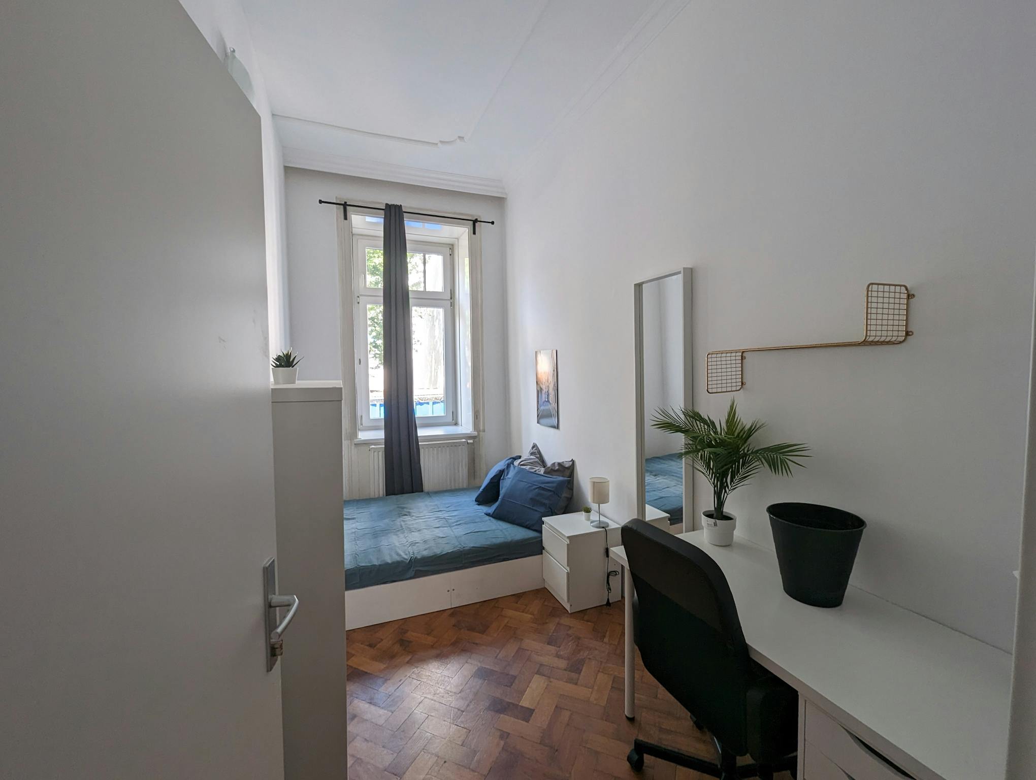 Weintraubengasse, Vienna preview