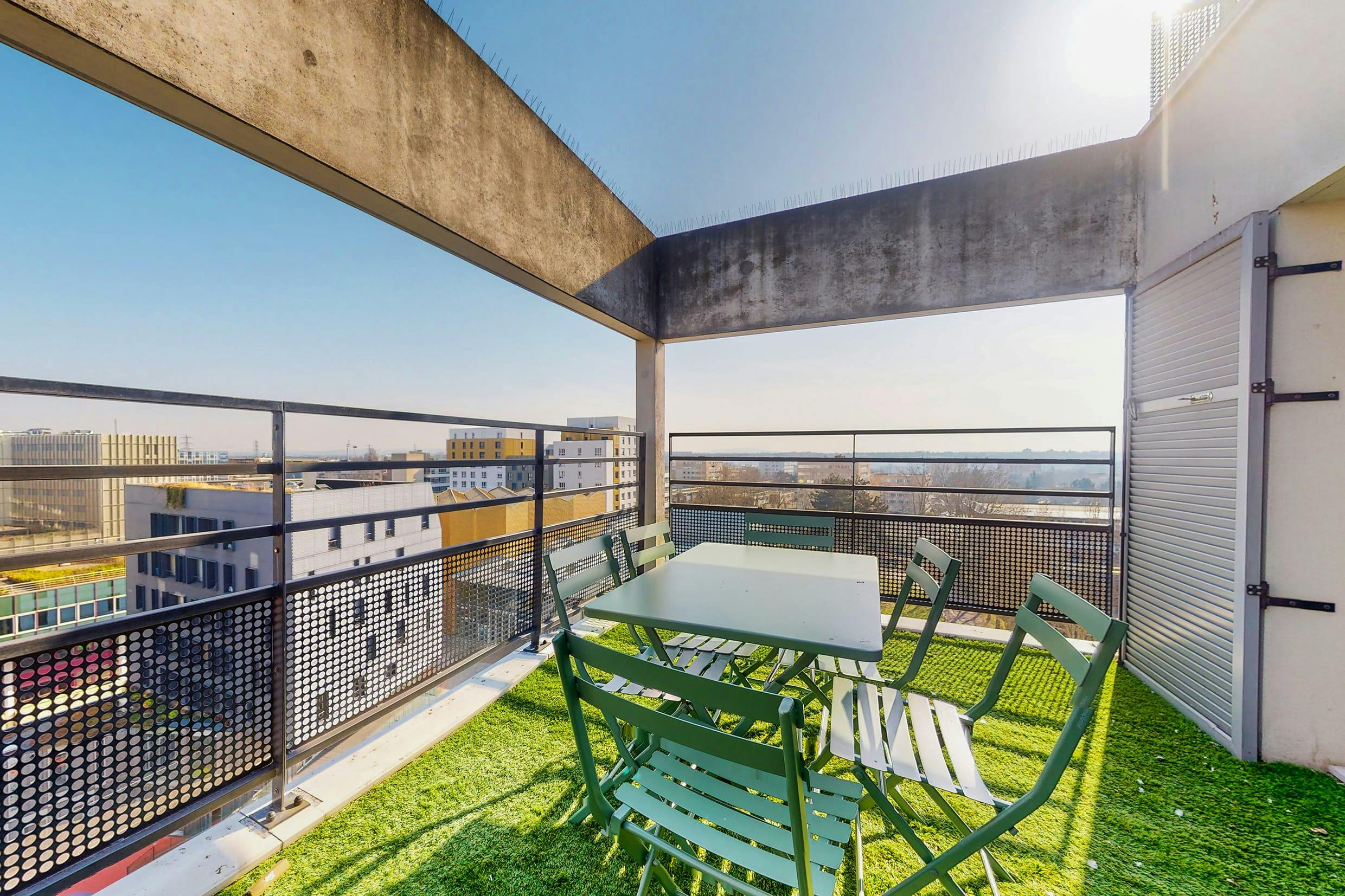 Avenue Bernard Hirsch, Cergy preview