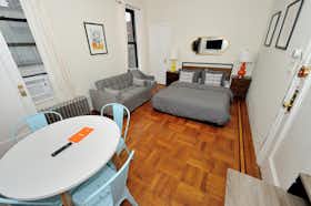 Monolocale in affitto a $17,000 al mese a New York City, East 77th Street