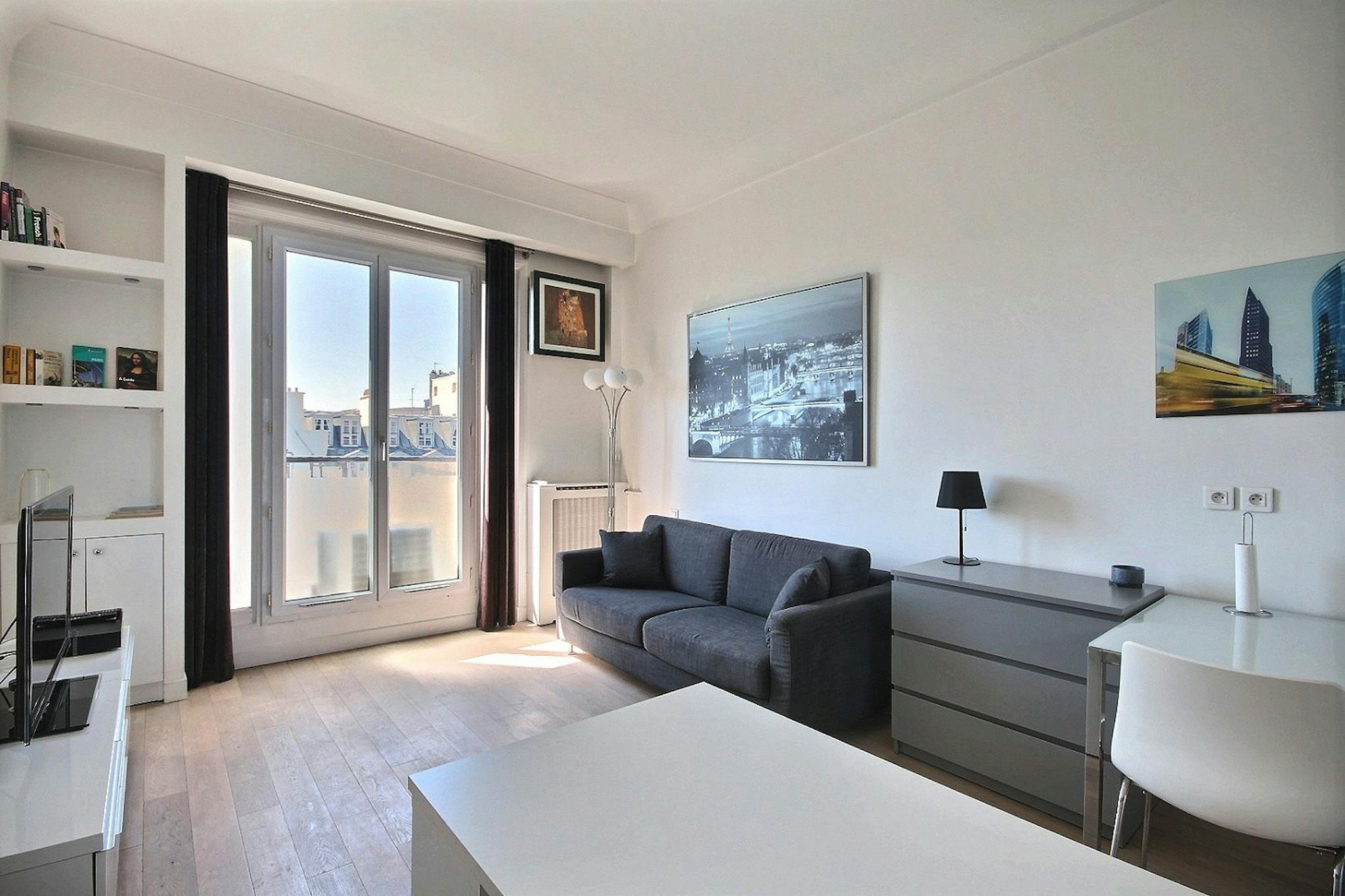 Boulevard de la Madeleine, Paris preview