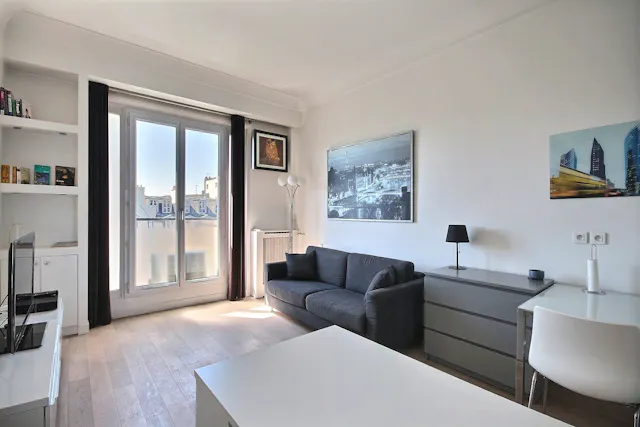 Apartment in Boulevard de la Madeleine, Paris (1352003) room image 1