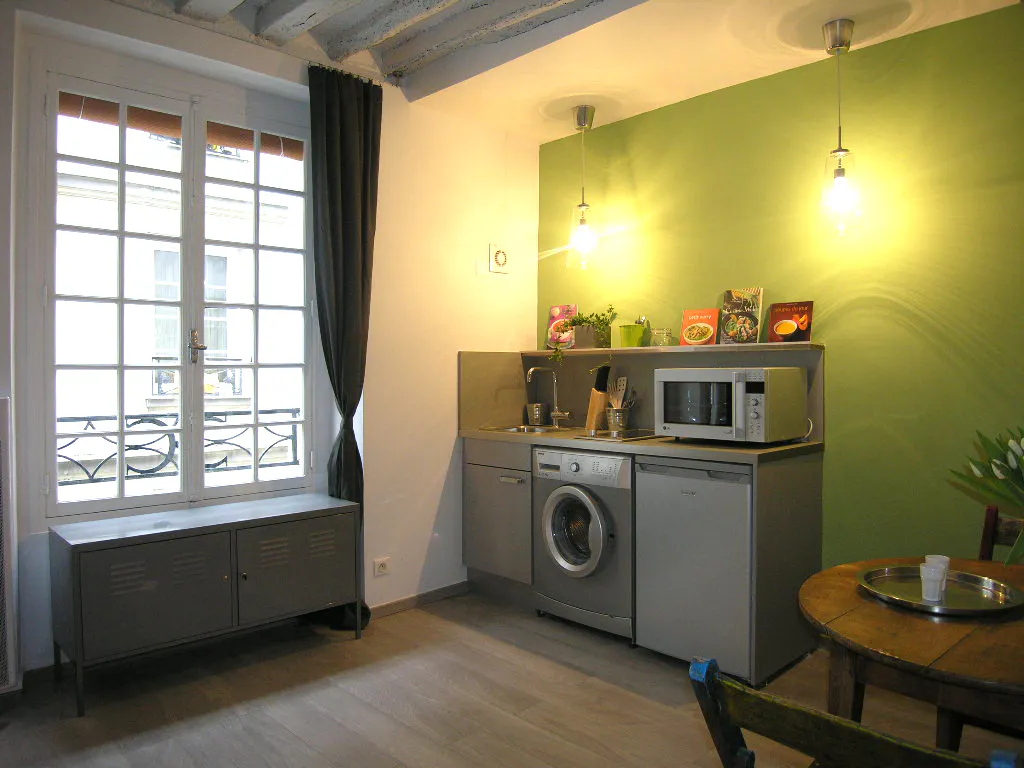 1-Bedroom Apartment in Rue du Nil, Paris (1352023) ROOM 2