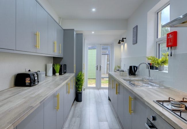 Dom do wynajęcia za 6607 GBP miesięcznie w mieście Coventry, Hollis Road