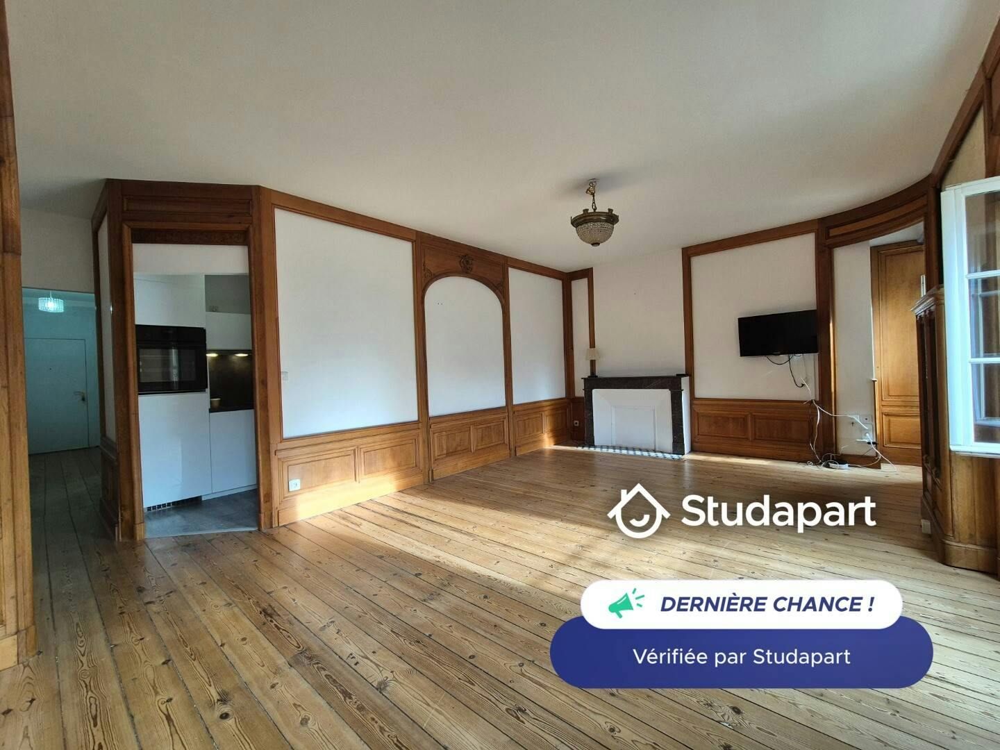 Lägenhet att hyra för 1 100 € i månaden i Bordeaux, Rue Judaïque