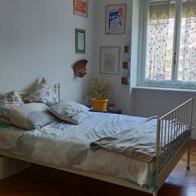 Private room for rent for €530 per month in Turin, Via Cremona