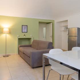 Apartment for rent for €2,100 per month in Turin, Via Corte d'Appello