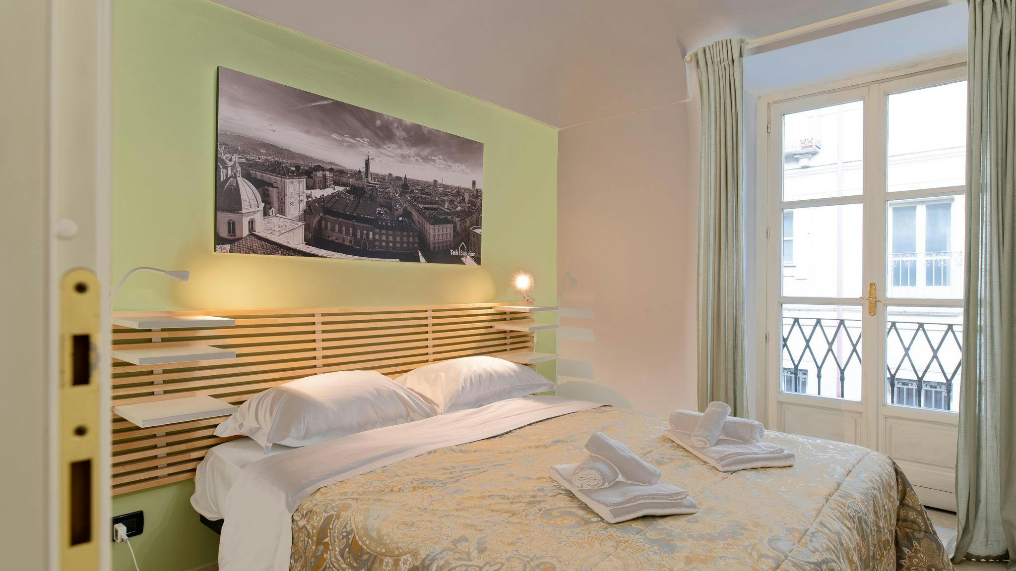 Apartment for rent for €1 per month in Turin, Via Corte d'Appello