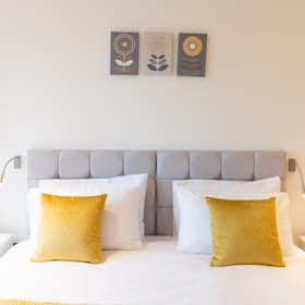 Apartamento para alugar por £ 3.195 por mês em St Albans, Grosvenor Road