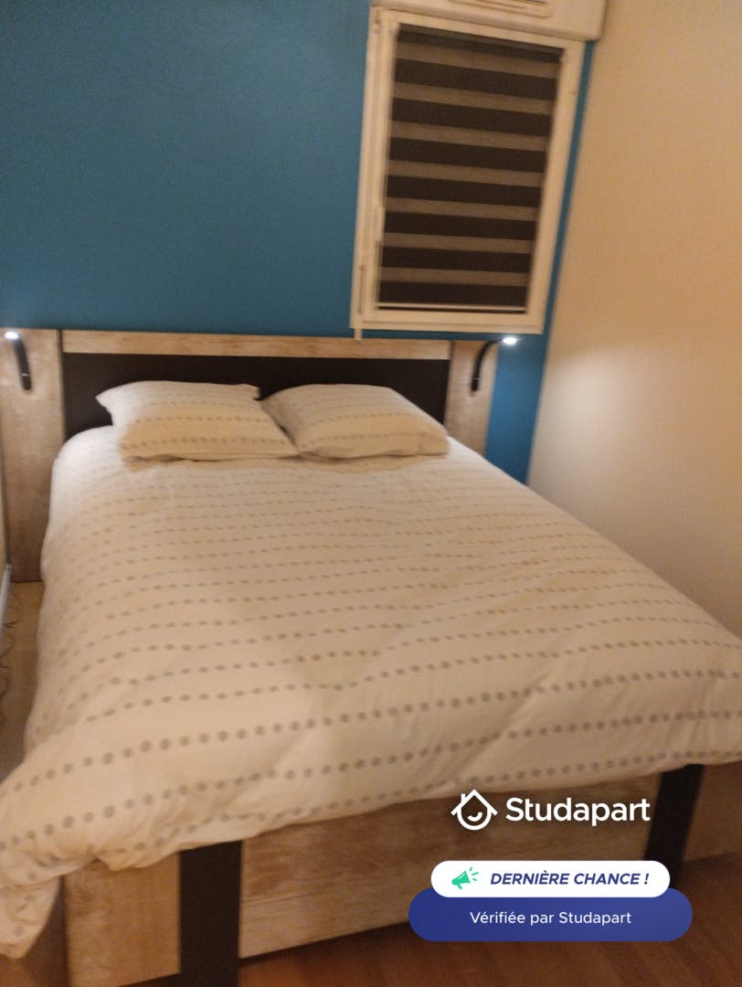 Haus zu mieten für 650 € pro Monat in Vannes, Rue Paul Emile Victor