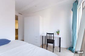 Private room for rent for €840 per month in Barcelona, Carrer del Poeta Cabanyes