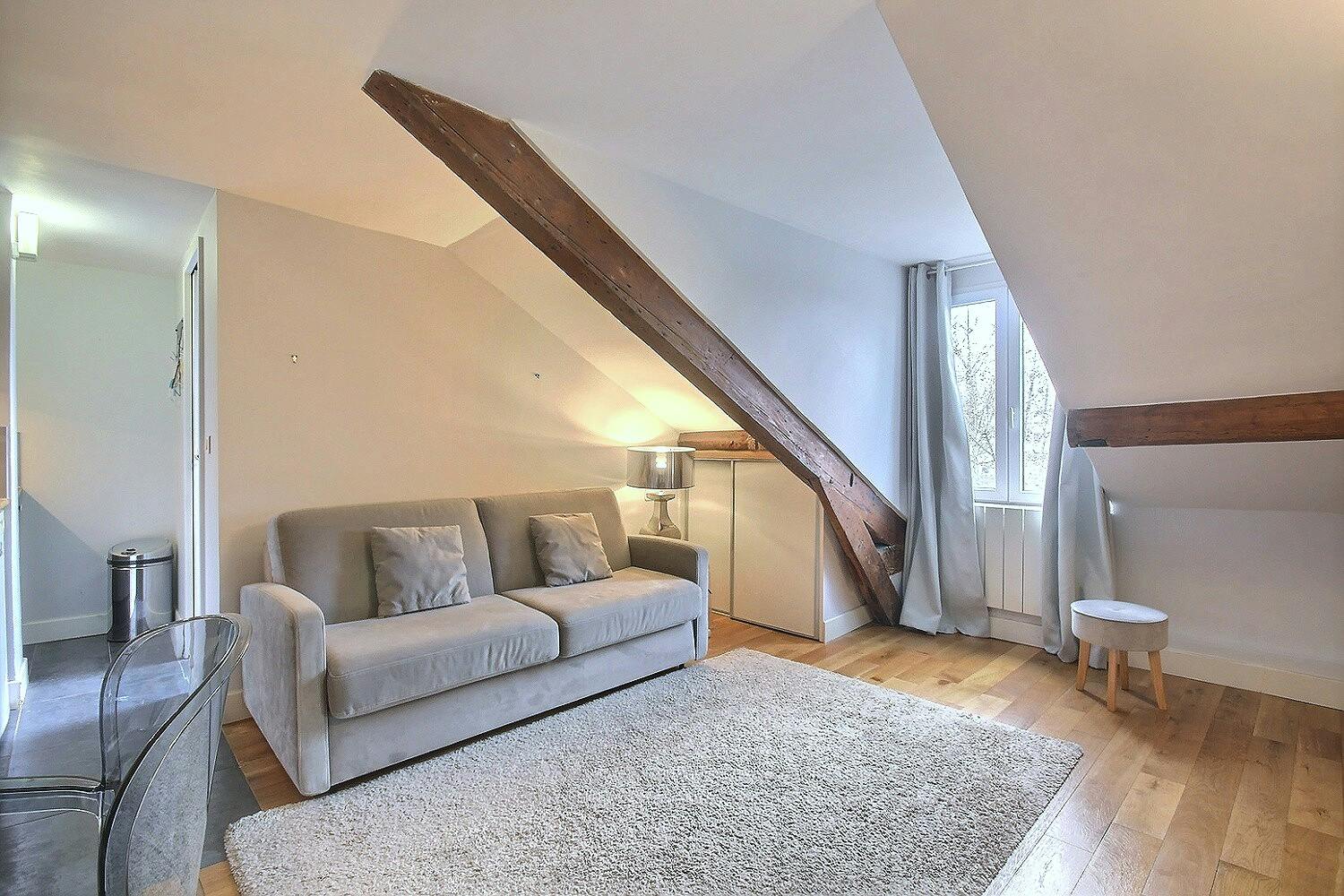 Avenue Denfert Rochereau, Paris preview