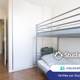Private room for rent for €520 per month in Vitry-sur-Seine, Rue Auber