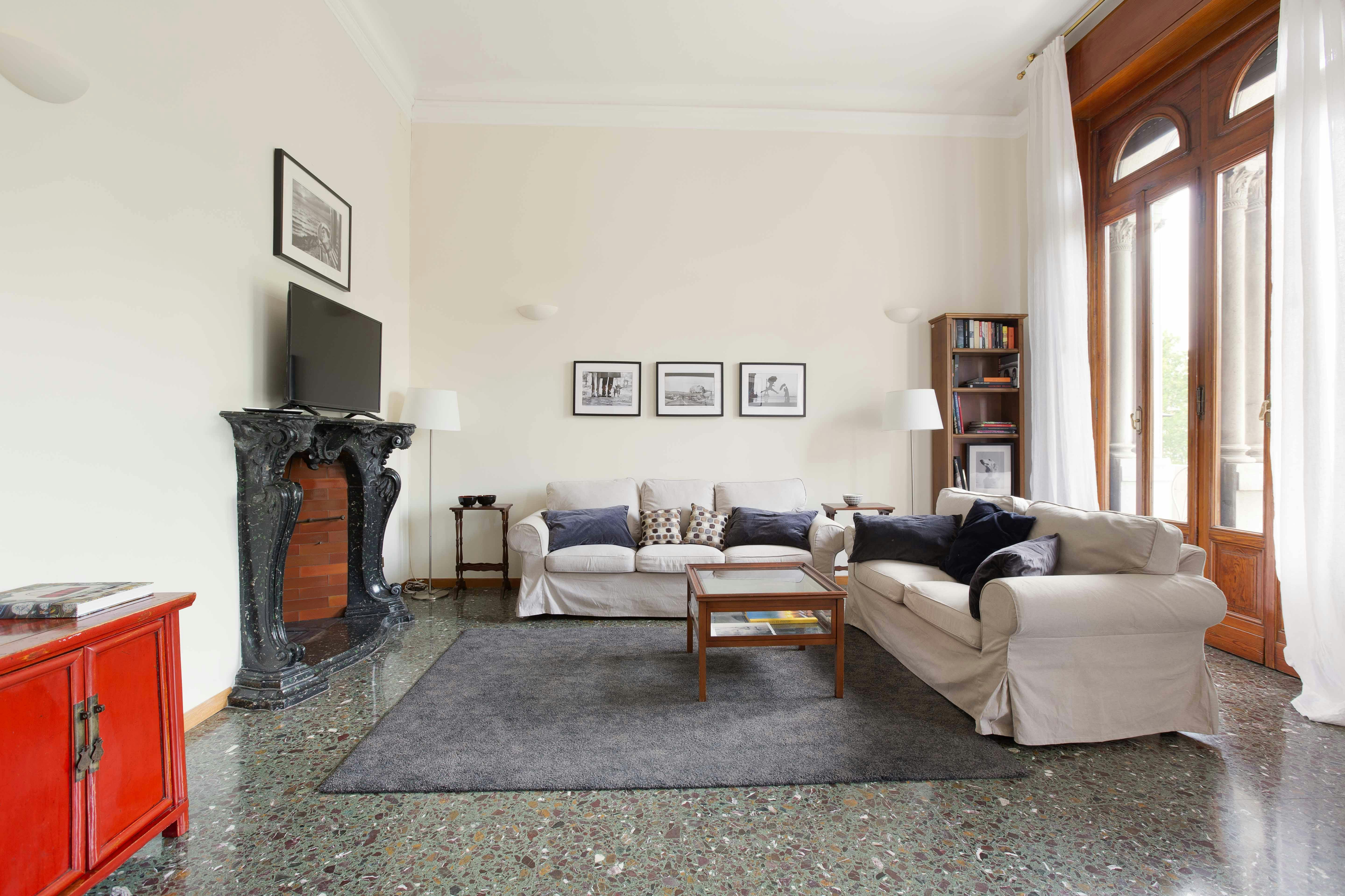 2-Bedroom Apartment in Via Benedetto Marcello, Milan (1355607) room image 1