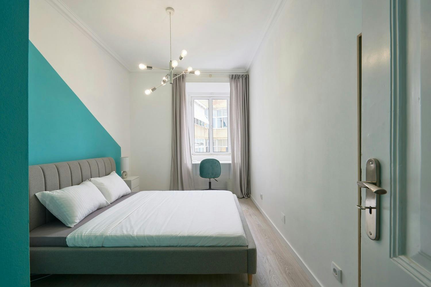 Rua de São Bernardo, Lisbon preview