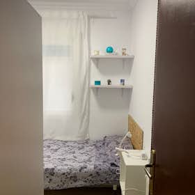 Отдельная комната сдается в аренду за 415 € в месяц в Terrassa, Carrer de Prim