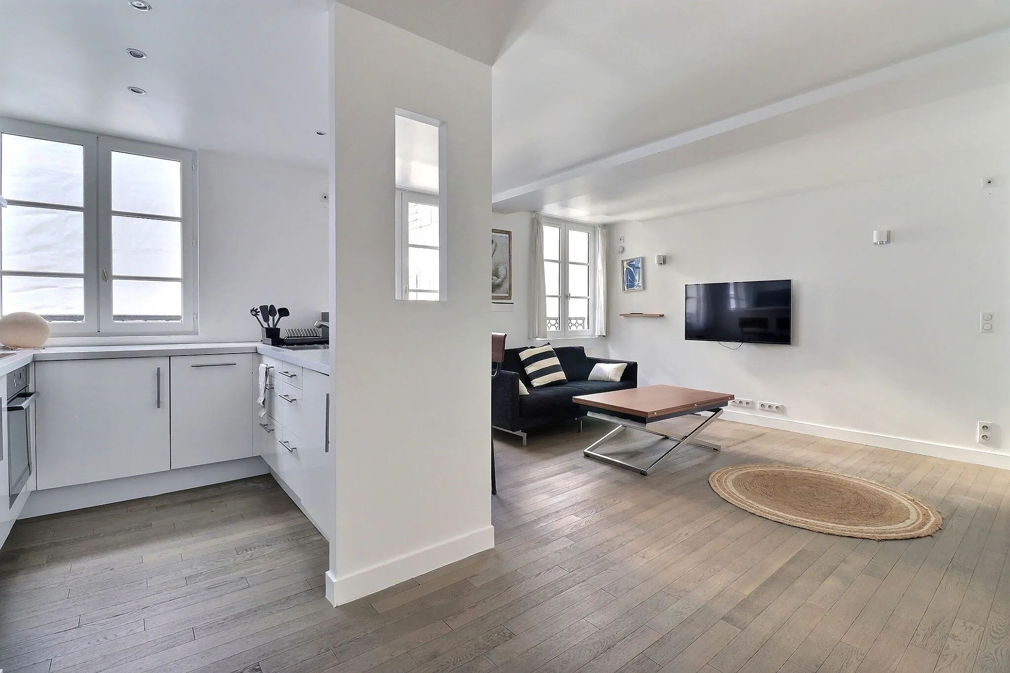 1-Bedroom Apartment in Rue du Faubourg Poissonnière, Paris (1355763) ROOM 2