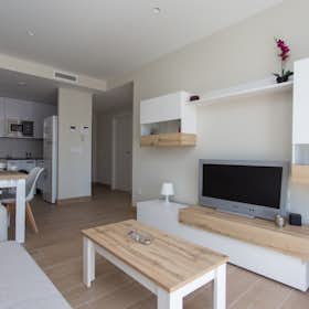 Apartment for rent for €1,900 per month in Valencia, Avinguda de Peris i Valero