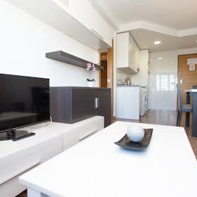 Wohnung for rent for 1.600 € per month in Valencia, Avinguda de Pius XII