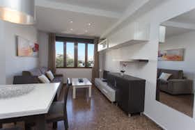 公寓 正在以 €1,600 的月租出租，其位于 Valencia, Avinguda de Pius XII