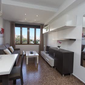 公寓 正在以 €1,600 的月租出租，其位于 Valencia, Avinguda de Pius XII