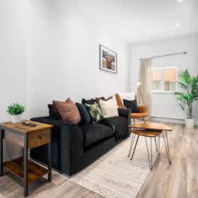 Lägenhet att hyra för 2 256 GBP i månaden i Halesowen, Gorsty Hill Road