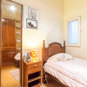 Private room for rent for €375 per month in Lisbon, Rua Marquês Sá da Bandeira