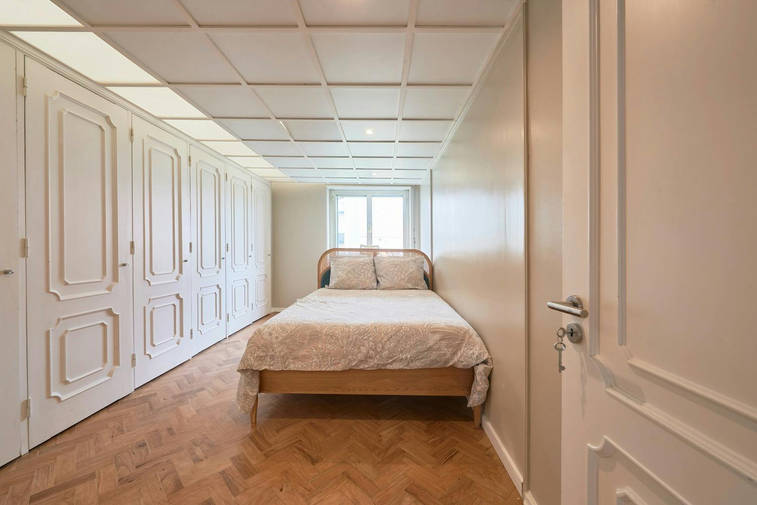 Avenida Defensores de Chaves, Lisbon preview