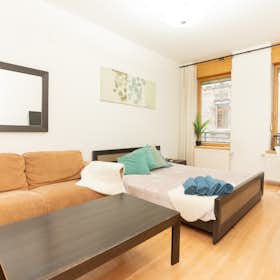 Private room for rent for HUF 161,021 per month in Budapest, Aradi utca