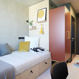 WG-Zimmer for rent for 590 € per month in Göttingen, Geismar Landstraße