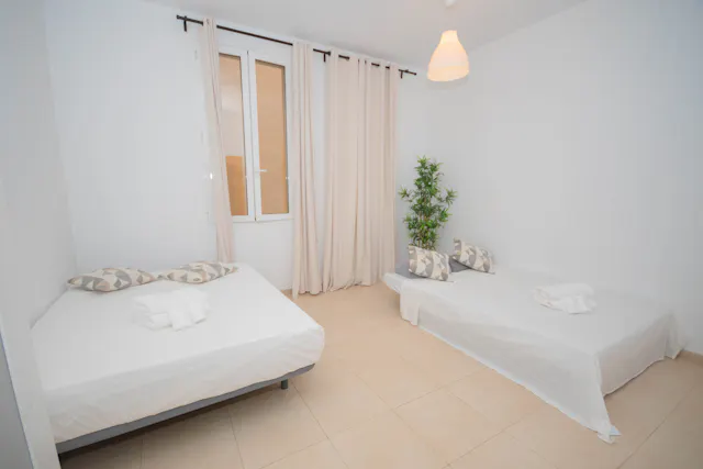 3-Bedroom Apartment in Calle de las Infantas, Madrid (1357233) room image 1