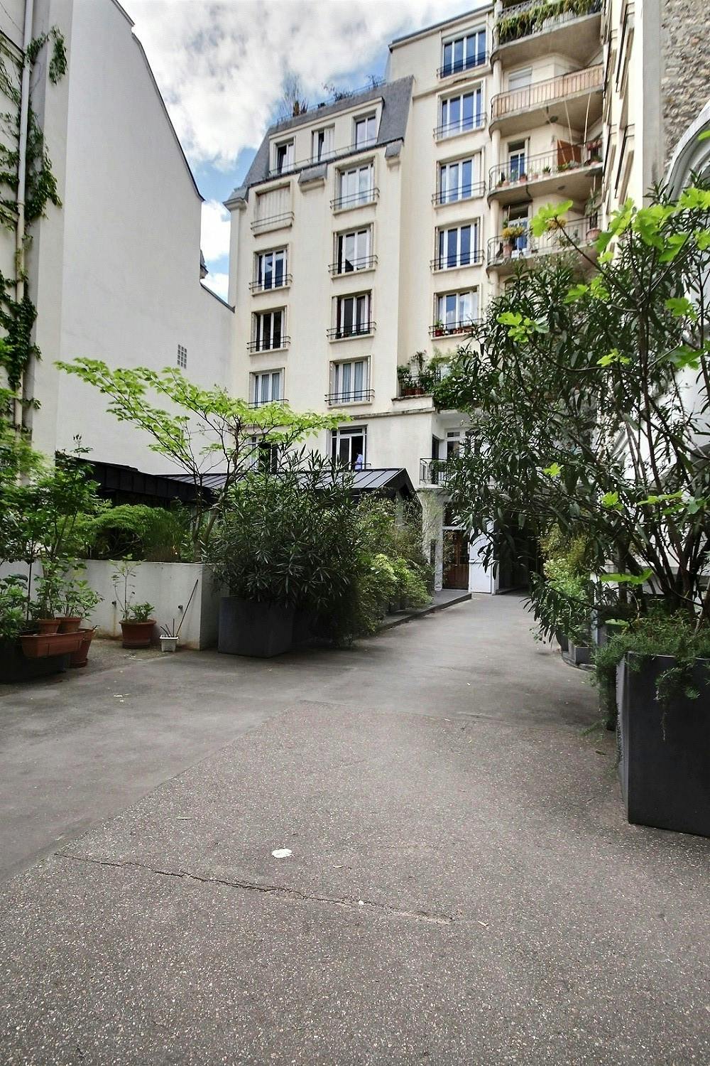 1-Bedroom Apartment in Rue Vieille du Temple, Paris (1357359) ROOM 3