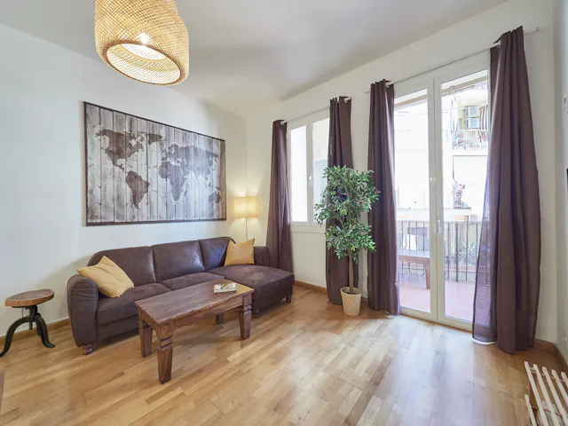 3-Bedroom Apartment in Avinguda del Paral·lel, Barcelona (1357366) room image 1