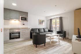 Lägenhet att hyra för 1 600 € i månaden i Barcelona, Carrer d'Àvila